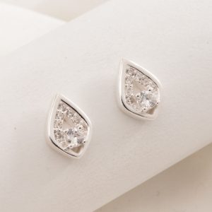 Aro Pasante Gota Micro Cubic con Piedra Engarzada