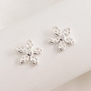 Aro Pasante Flor con susanito en petalos Engarzado