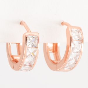 Aros Huggies Rose Medio Sin Fin con Piedras Cuadradas Micro Cubic Engarzadas