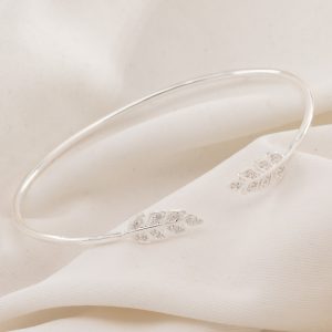 Pulsera Esclava ajustable con dijes de hojas Microcubic Plata 925