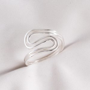 Anillo Ondulado en Lineas