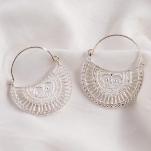 Argolla Estilo Hindú Medio Circulo Liso