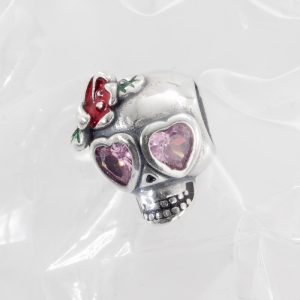 Calavera Lisa Con Ojos Corazón